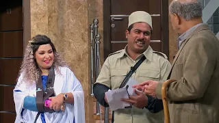 اديتك فرصتك اهو هات بقى الفلوس اللي اتفقنا عليها مش هتبطل ضحك 