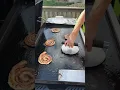 Download Lagu Smashed Cinnamon Rolls on the Weber griddle 👩‍🍳