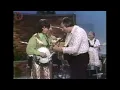 Roni Stoneman And Jimmy Capps - Dueling Banjos 1973