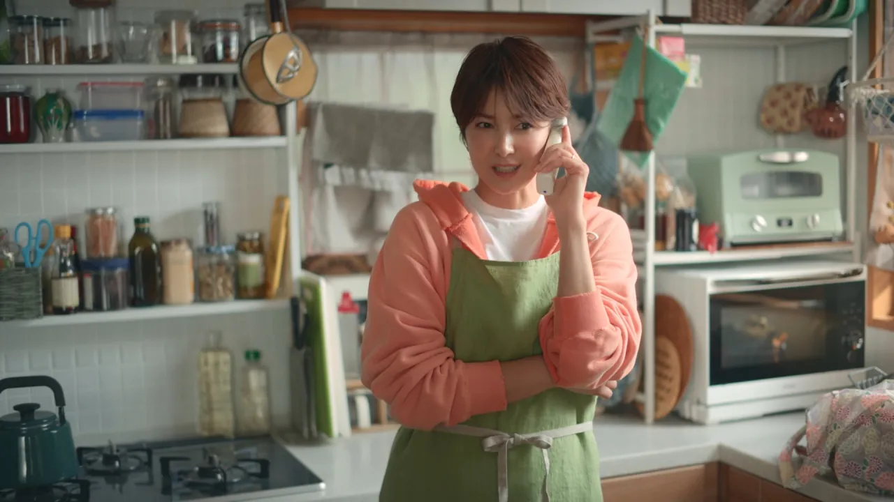 The Japanet Takata commercial. The star-studded cast is appealing.