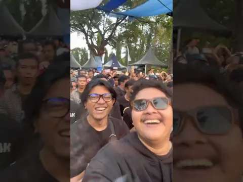 Menontoni om iwan fals bareng bang dzawin fajar mukti
