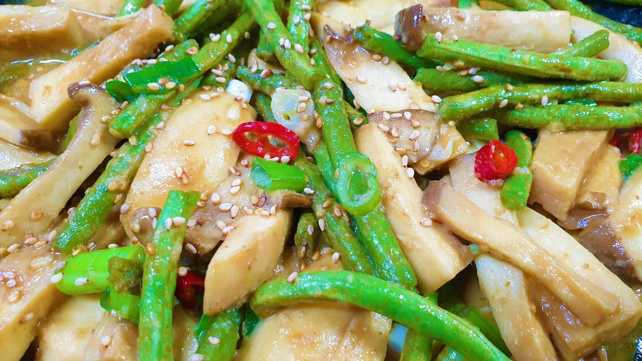 새송이버섯줄기콩볶음