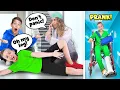 Download Lagu Trẻ em đấu với bác sĩ - Những trò chơi khăm vui nhộn trong bệnh viện!