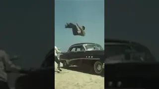 مشهد و لا أروع أحمد رمزي من فيلم الأبطال 