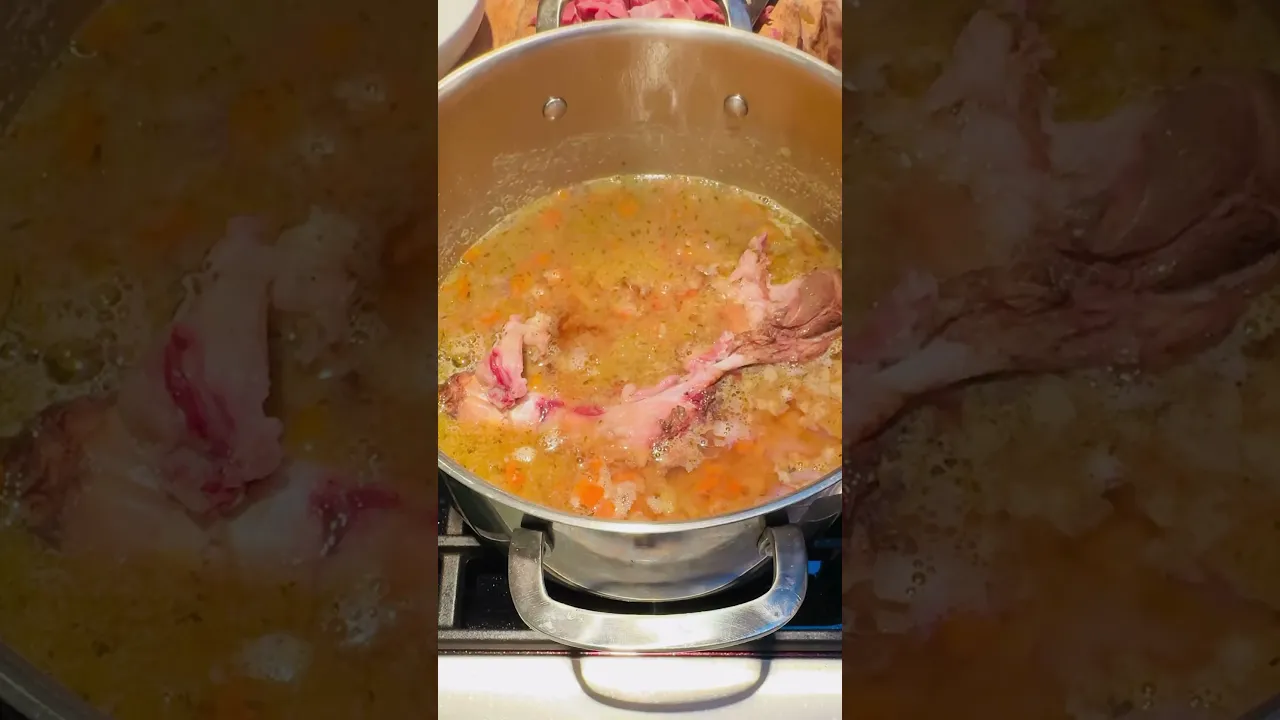 CRAZY GOOD SPLIT PEA SOUP with SMOKED HAM HOCK!