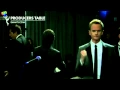 Video di Neil Patrick Harris roots for Jim Parsons backstage at Emmys 2010