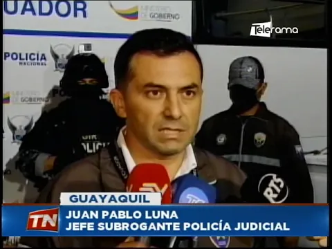 Detienen a 3 sujetos con fusiles en Posorja tras operativo policial