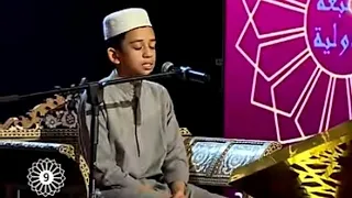 حذيفة محمد من  بنغلاديش يقرأ ويبهر لجنة التحكيم حتى قاموا للتصفيق له مزامير داوود الدولية  اكسبلور دندنها
