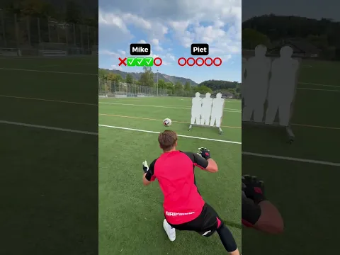 Piet vs Mike🧤🧲 #gripmode #goalkeeping #football
