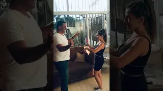فرحة الشاعر سهيل صقر بخبر نجاح ابنته الموهوبة ميرا بالشهادة الثانوية      دندنها