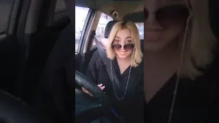 شاهد فظيحة مغربية تستهزاء بمغربي امام الخلجيين و تقول له انبح مثل الكلب هههه 