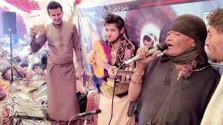 شاهد تفاعل المره في محافظة ذمار معبر تغني في عرس قوووه  شاهد تفاعل المره في محافظة ذمار معبر تغني في عرس قوووه