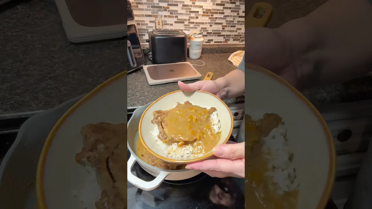 Smothered pork chops