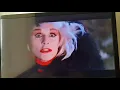 Download Lagu 101 Dalmatians Jasper climbs up a roof \u0026 Cruella De Vil goes mad at Jasper