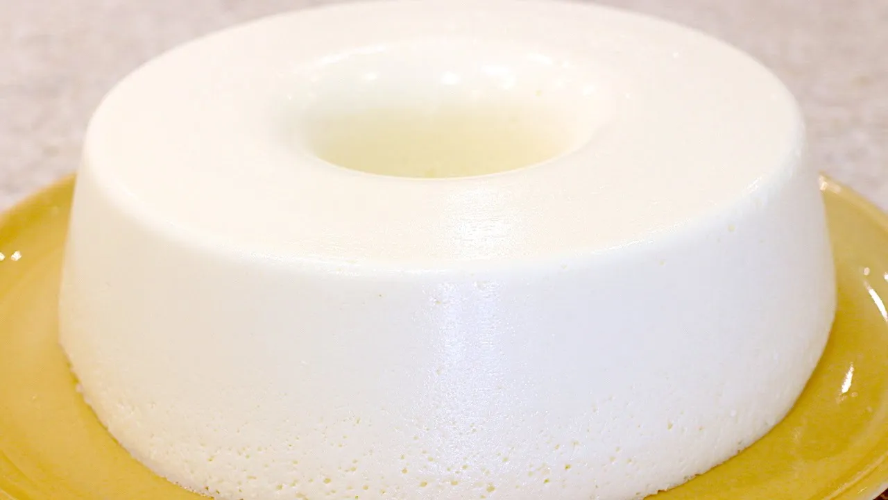 Oláaaa, amadinhos! Hoje, no nosso canal, estamos trazendo o delicioso mousse de maracujá. Essa marav. 