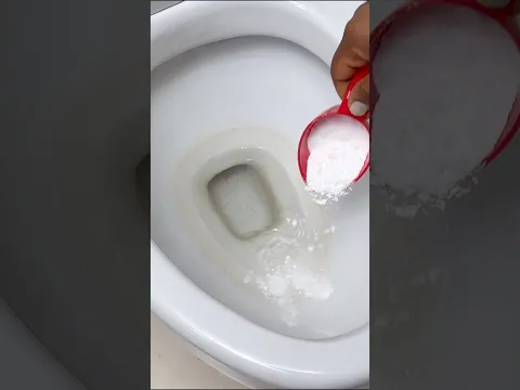 The trick nobody tells you about for cleaning the toilet without scrubbing