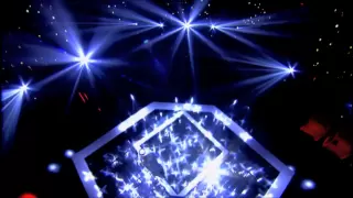               حسين الجسمي يؤد ي أغنية أم ي في برنامج دندنها