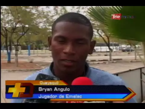 Emelec entrenó con seleccionados para medir a Independiente