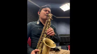 Download Ayah - Broery Marantika Saxophone Cover MP3