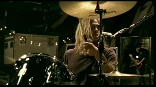 Download Foo Fighters - Wheels (Official HD Video) MP3
