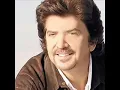 وليد توفيق تيجي نقسم القمر 😍😉😗