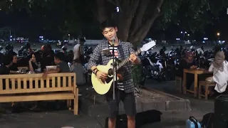 iwan fals setengah dewa tri suaka budak asli baturaja