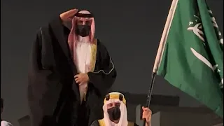 احتفال  الشعب السعودي ب   اليوم الوطني السعودي في مدينة الخبر   اليوم الثاني      جواب الاسئلة دندنها