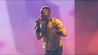 adekunle gold performing my life and pick up at soundcity mvp awards festival
