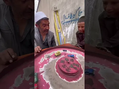 Shopkeeper fooled child by playing games 😮#shortsvideo #youtubeshorts #shortsfeed