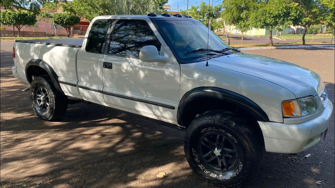 ANDAMOS DE S10 V6 A GASOLINA CABINE ESTENDIDA