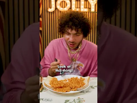 Benny Blanco learns the proper way to eat Beans on Toast!