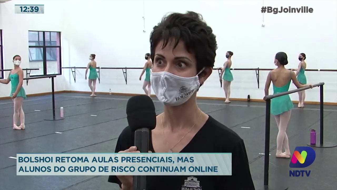 Bolshoi retoma aulas presenciais, mas alunos do grupo de risco continuam online
