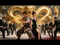 Download Lagu 千億女總裁被圍攻，卻邋遢乞丐一掌輕鬆解救，轉身成了她的貼身保鏢