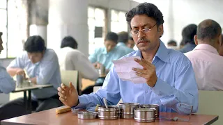 موظف صندوق الأكل بتاعه بيتبدل مع موظف تانى وبيلاقى أكل زوجة الموظف ده حلو فبيحبها ملخص فيلم 