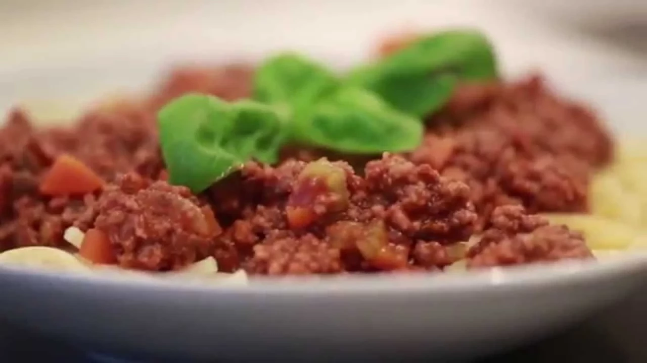 Tagliarini mit Bolognesesauce – Andronaco kocht mit Giovanni Zarrella. 