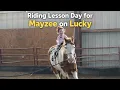 Lagu A horse riding lesson for Mayzee. Not that she needs it…because as we know. She is a cowgirl 😂 