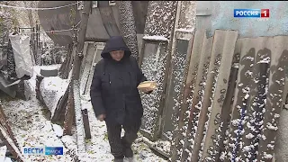 Грустный юбилей: 35 лет омичка живет в металлической бочке
