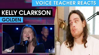 Kelly Clarkson Lives At The Same Time As You