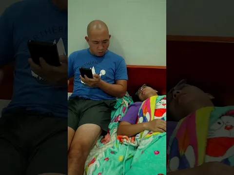 BiBoBen Family | Xem trộm điện thoại nhanh như chớp