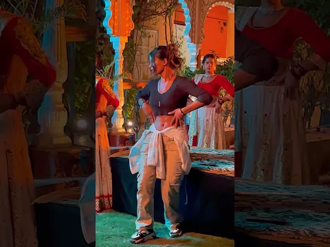 Sadi gulabi @radhikapraasad #youtubeshorts # #youtube #dance #profesionaldancer #bhojpuri #ytshorts