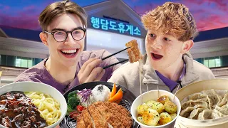 british students eat everything at a korean gas stop 