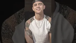 يابا خدني جوه حضنك نفسي احكي كلام كتير 