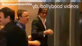 شاهد ماذا فعلت انوشكا شارما و ديبيكا بادكون عند رؤيتهن اميتاب باتشان 