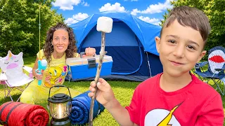 Matteo Shows Mom How Camping is Done
