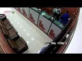 ‪Abu Dhabi‬ Police arrest woman as she tries to rob exchange