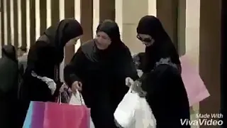 إني أحب محمدا والله خير شاهدا 