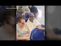 Download Lagu 'You want me to scream?': Man yells over crying baby on airplane