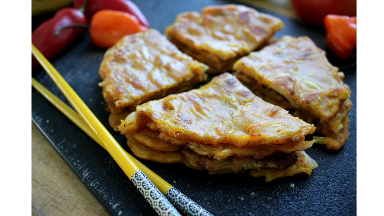 Kimchi Curry Pancakes - Easy Korean Food Recipe