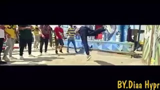 وقفت نصيت زمان بشكل تاني دندنها