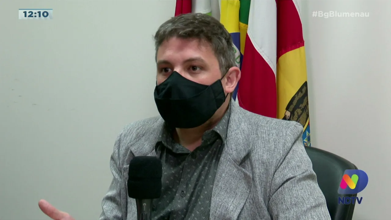 Vereadores de Blumenau aprovam multa para quem não comparecer à vacinação